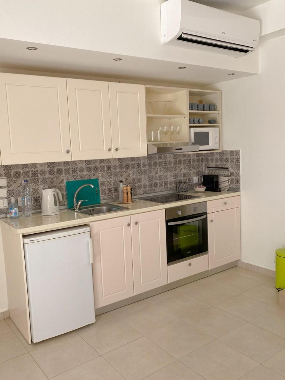 Nostrana Village Apartments Koskinou (Rhodes) Quarto foto